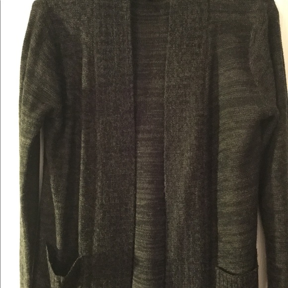 Cardigan - Picture 2 of 4